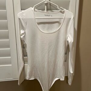 Abercrombie & Fitch Women’s White Long Sleeve Bodysuit size large